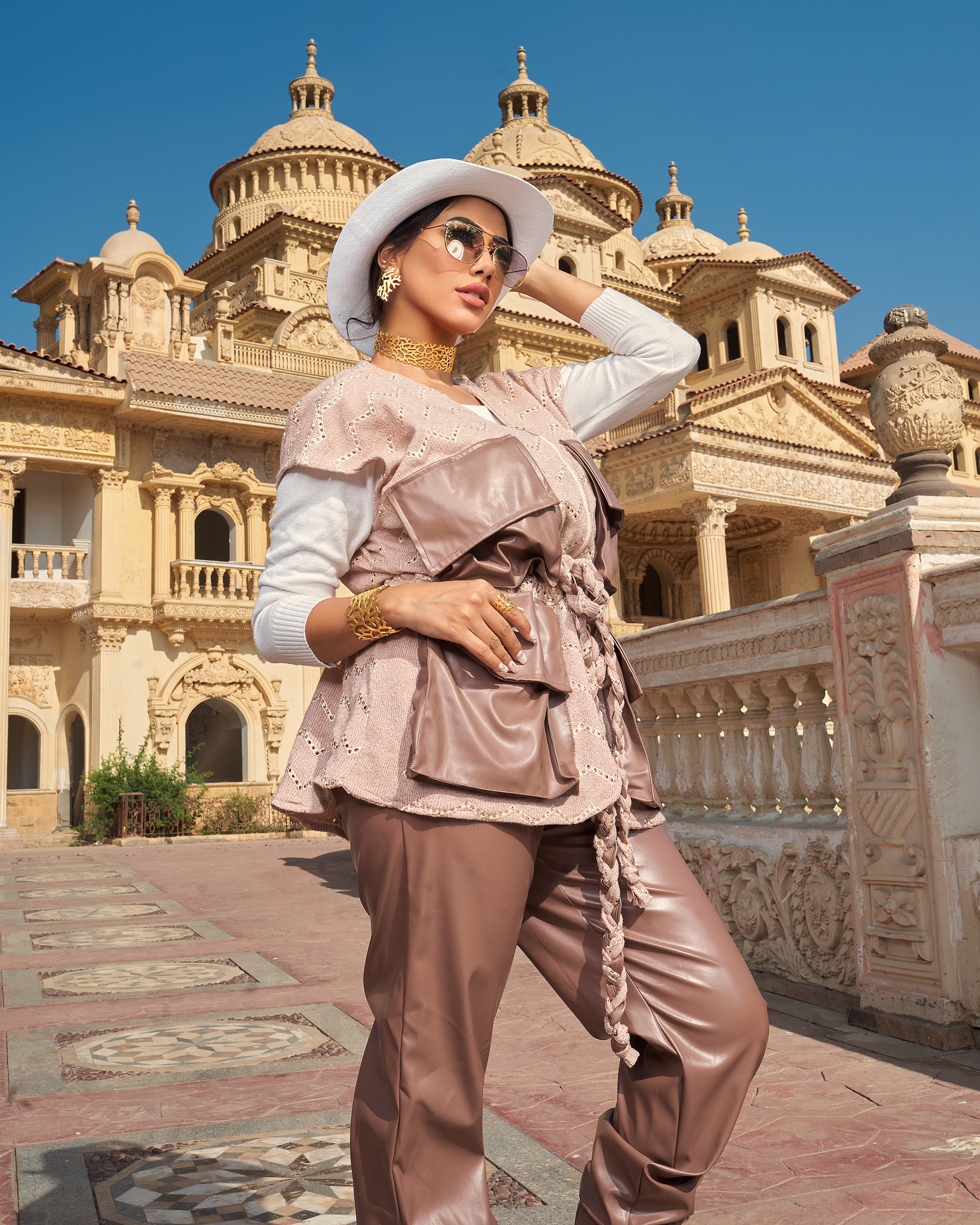 Camel elegant suit